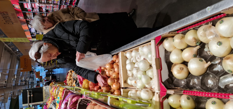 Une sortie inédite pour les Résidents du Sacré Coeur : une visite au magasin de Légumes